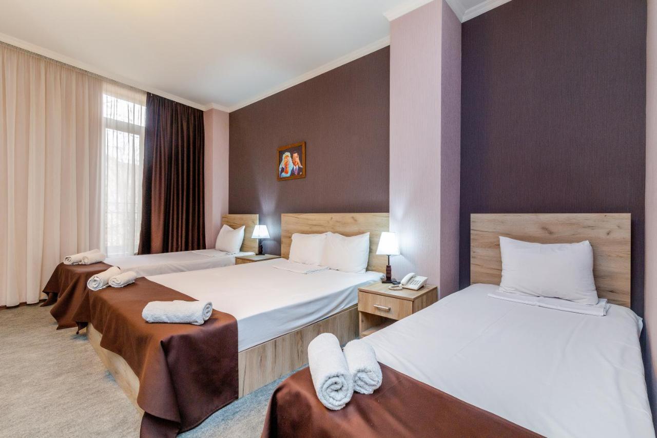 Hotel Marlyn Τυφλίδα Εξωτερικό φωτογραφία