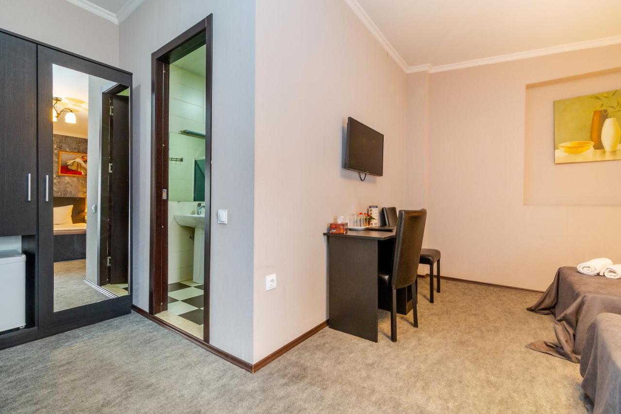 Hotel Marlyn Τυφλίδα Εξωτερικό φωτογραφία